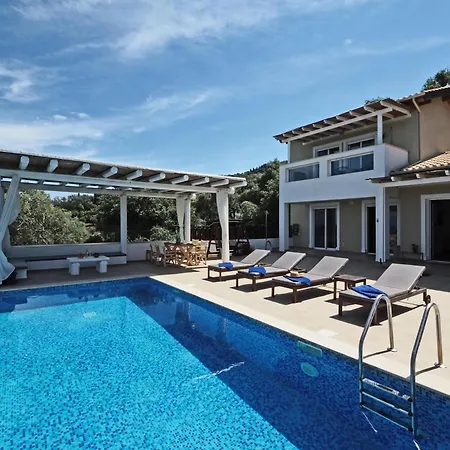 Villa Sun Mare By Vintage Travel *
