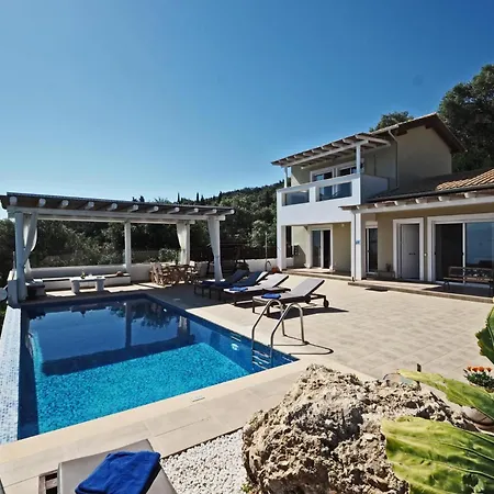Villa Sun Mare By Vintage Travel