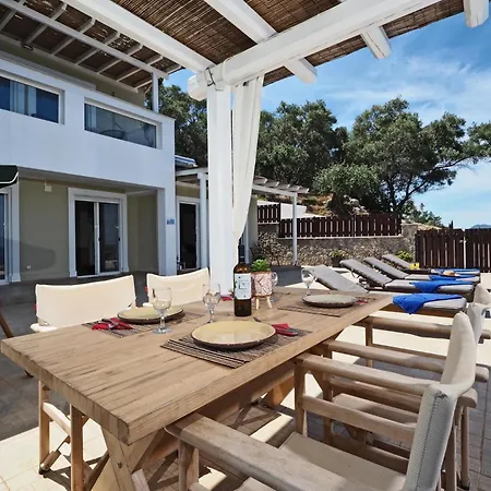 Sun Mare By Vintage Travel